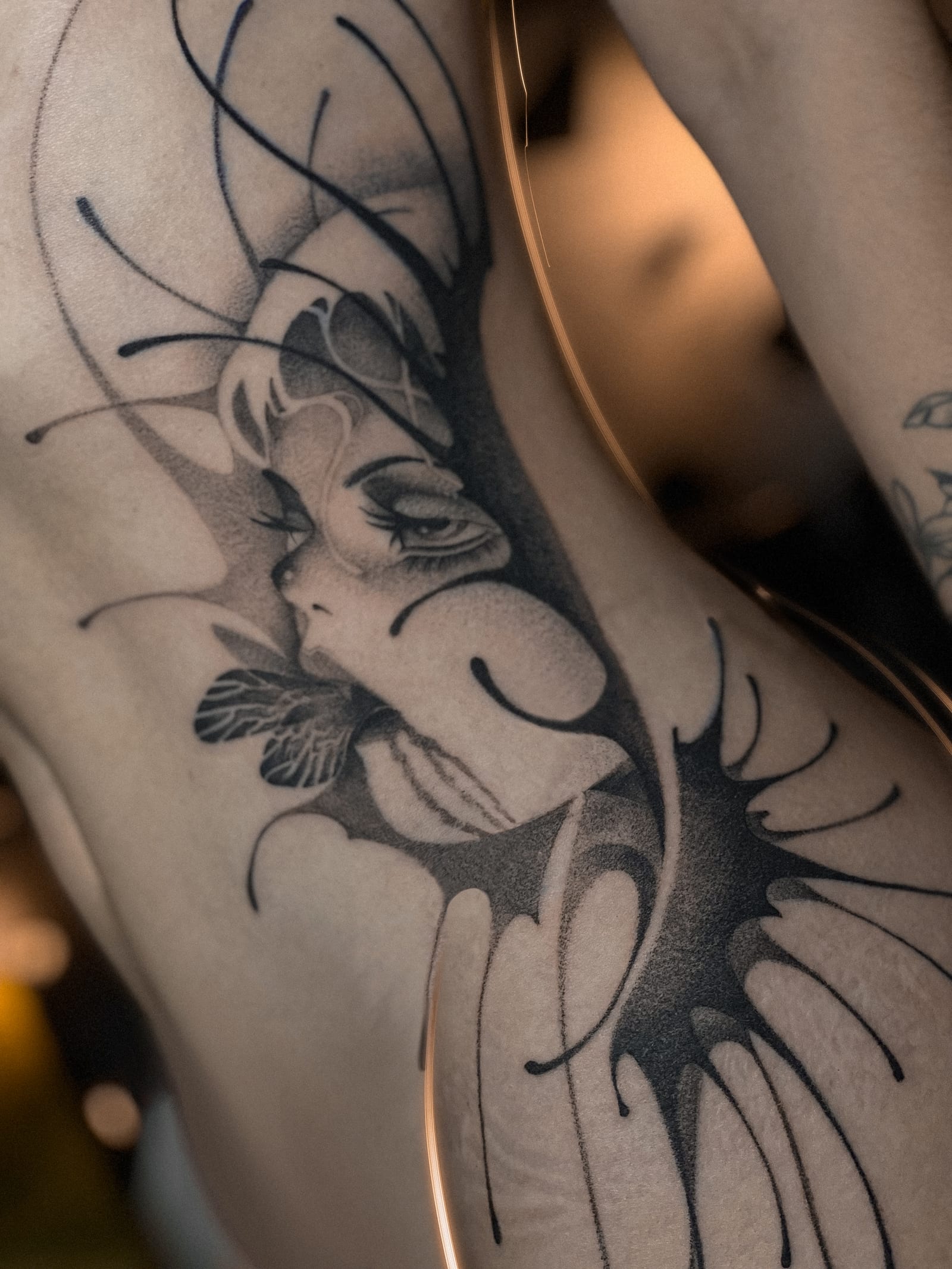 метелик — авторське татуювання в Karmazin Tattoo Studio